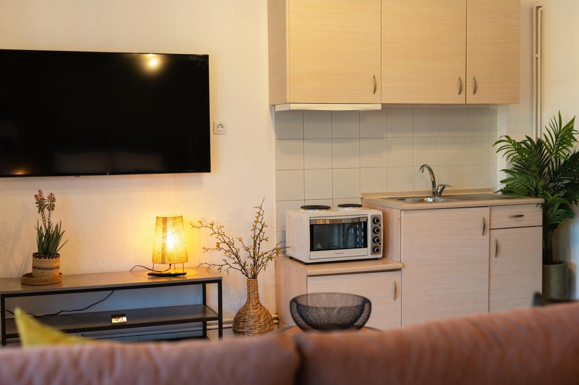 Gardens Of Babylon Suite By Heaven'S Hall Luxury Suites Alexandroupoli Exterior photo